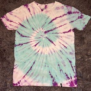 Huf tie dye graphic tee!